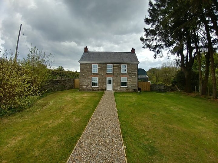 ROSE HILL COTTAGE Vacation Rentals Rose Hill, Llanglydwen