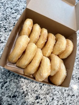 Best Country Doughnuts by null