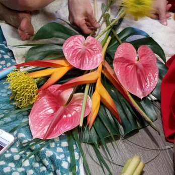 FDS Flowers by Miriam - Florists Near Me - La Mesa, California