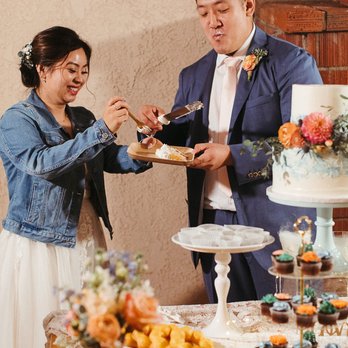 My Wedding Songbird - Cake Cutting - Wedding Planning Near Me My Wedding Songbird - Cake Cutting - Wedding Planning Near Me