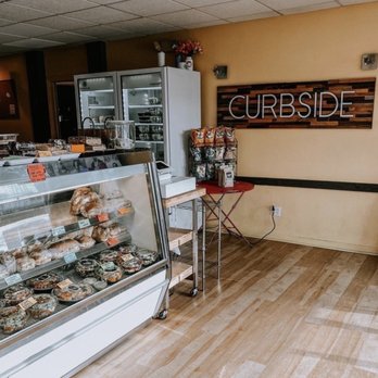 Curbside on the Run - Inside cafe - Coffee & Tea Near Me - Pittsburgh, Pennsylvania Curbside on the Run - Inside cafe - Coffee & Tea Near Me - Pittsburgh, Pennsylvania
