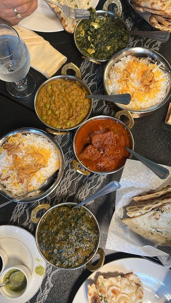 Food from Dada’r Taste