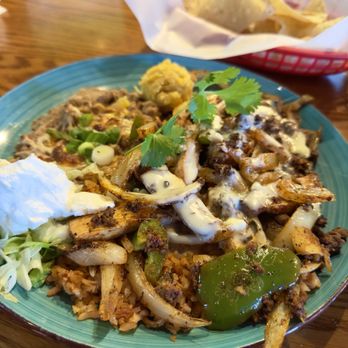 Casa Rio Tex Mex Restaurant - Chicken Fundido - Mexican Near Me - Anoka, Minnesota