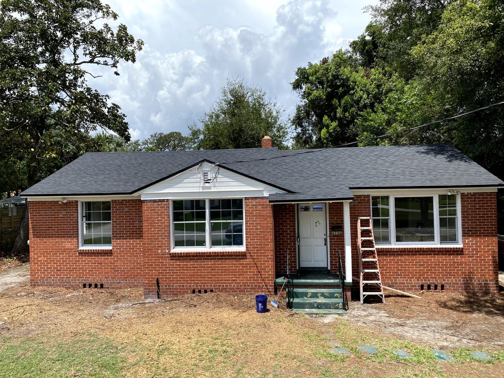 Slide of D & D Roofing