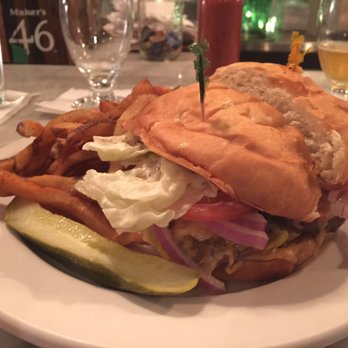 Burger Up - The Ramsay Pimento Cheese Burger from the side. They cut it for me as I shared it. Worth trying!! - New American Near Me - Nashville, Tennessee