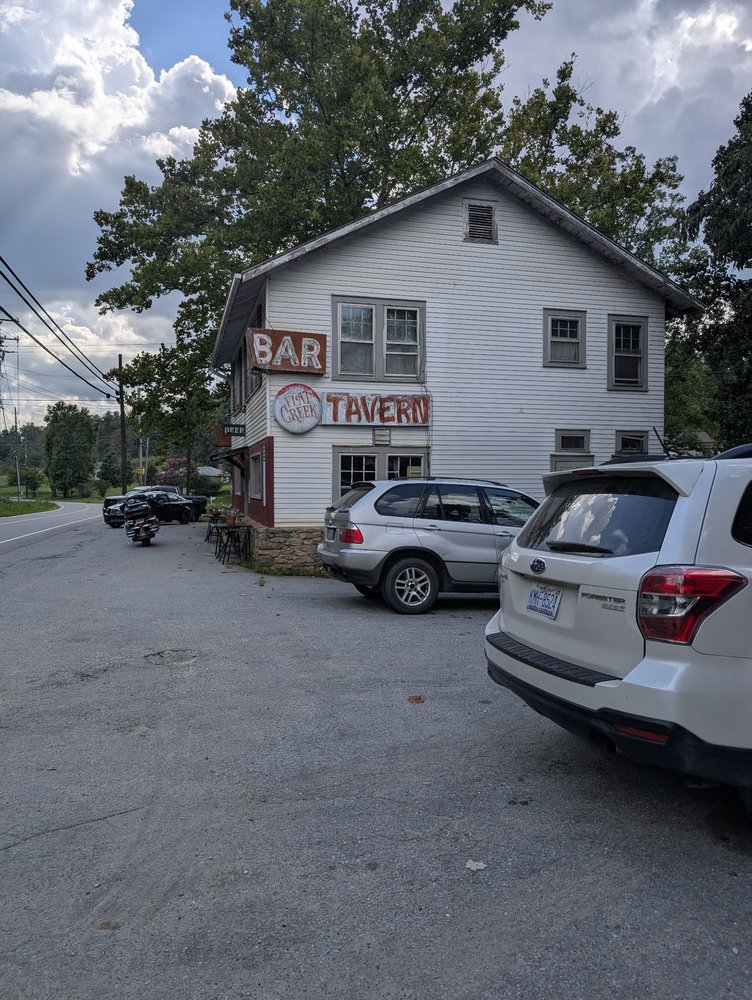 Flat Creek Tavern Logo