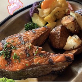 Anchorage Culinary Tours - Full salmon dinner with drinks! - Food Tours Near Me - Anchorage, Alaska