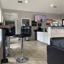 Kwik Kar Marsh - Waiting area