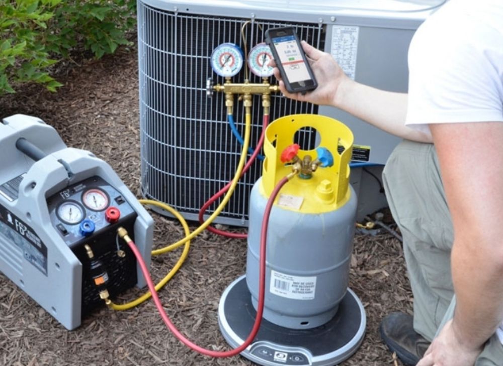 Slide of C&C Total Repair Solutions