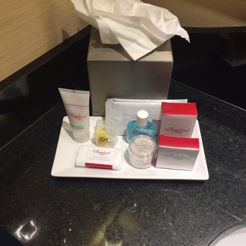 The Raphael Hotel - Bath salts too! - Hotels Near Me - Kansas City, Missouri The Raphael Hotel - Bath salts too! - Hotels Near Me - Kansas City, Missouri