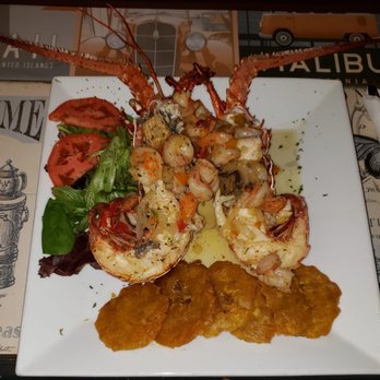 The Hub - Langosta coronada de camarones - Tapas Bars Near Me - Rincón, Puerto Rico