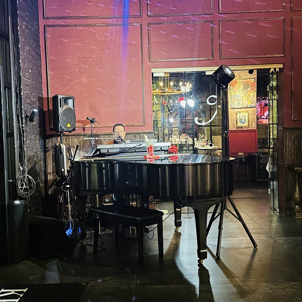 The Kennedy - Entertainment - Piano Bars Near Me - Houston, Texas The Kennedy - Entertainment - Piano Bars Near Me - Houston, Texas