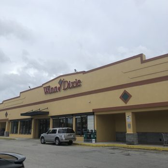 Winn-Dixie - the front of a store - Drugstores Near Me - Miami, Florida Winn-Dixie - the front of a store - Drugstores Near Me - Miami, Florida