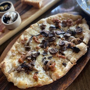 Plado - Glen Cove - Chorizo & Wild Mushroom Flatbread - Desserts Near Me - Glen Cove, New York