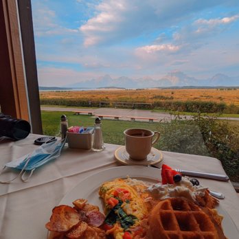 Mural Room - Breakfast with views - American Near Me - Moran, Wyoming