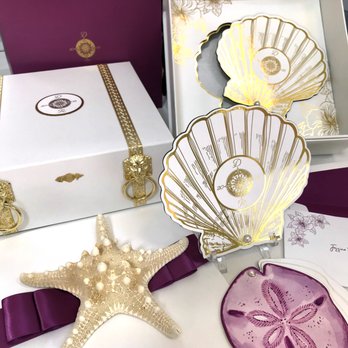 Riverside Paper - White leatherette magnetic closure collapsible boxes - great quality and price! - Shipping Centers Near Me - Miami, Florida Riverside Paper - White leatherette magnetic closure collapsible boxes - great quality and price! - Shipping Centers Near Me - Miami, Florida