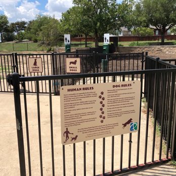 Mallard Pond Park - Fenced in dog Park - Parks Near Me - Pflugerville, Texas
