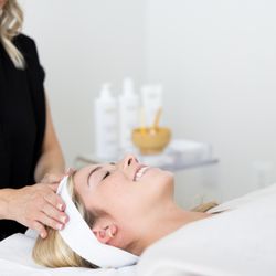 Skinetics - We focus on results-driven skincare at Skinetics.