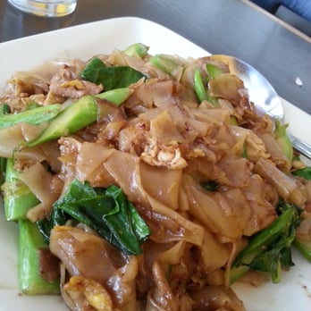 Nine & Nine Thai Kitchen - Beef pad see ew - Thai Near Me - Pasadena, California Nine & Nine Thai Kitchen - Beef pad see ew - Thai Near Me - Pasadena, California