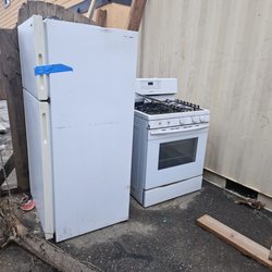 Peak Residential - This is what they leve laying around the complex