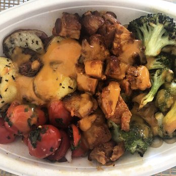 Bolay - Small bowl--sweet potato noodles (under all the other goods), roasted potatoes, broccoli, BBQ chicken, tomatoes, and spicy Thai sauce. - New American Near Me - Palm Beach Gardens, Florida