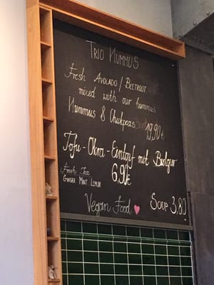 Menu photo 7 Hummus Und Friends Berlin, BE
