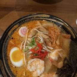 Shrimp tom kha ramen