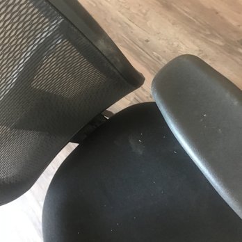 Long Distance Moving Experts - The chair got a lot of dust after moving - Movers Near Me