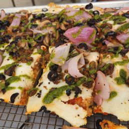 Veg pizza with vegan and regular cheese