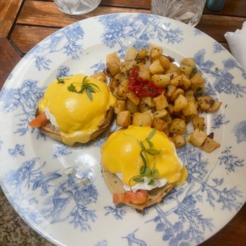 Little Hen - Breakfast & Brunch Near Me - Miami, Florida Little Hen - Breakfast & Brunch Near Me - Miami, Florida