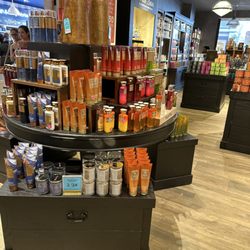 Bath & Body Works