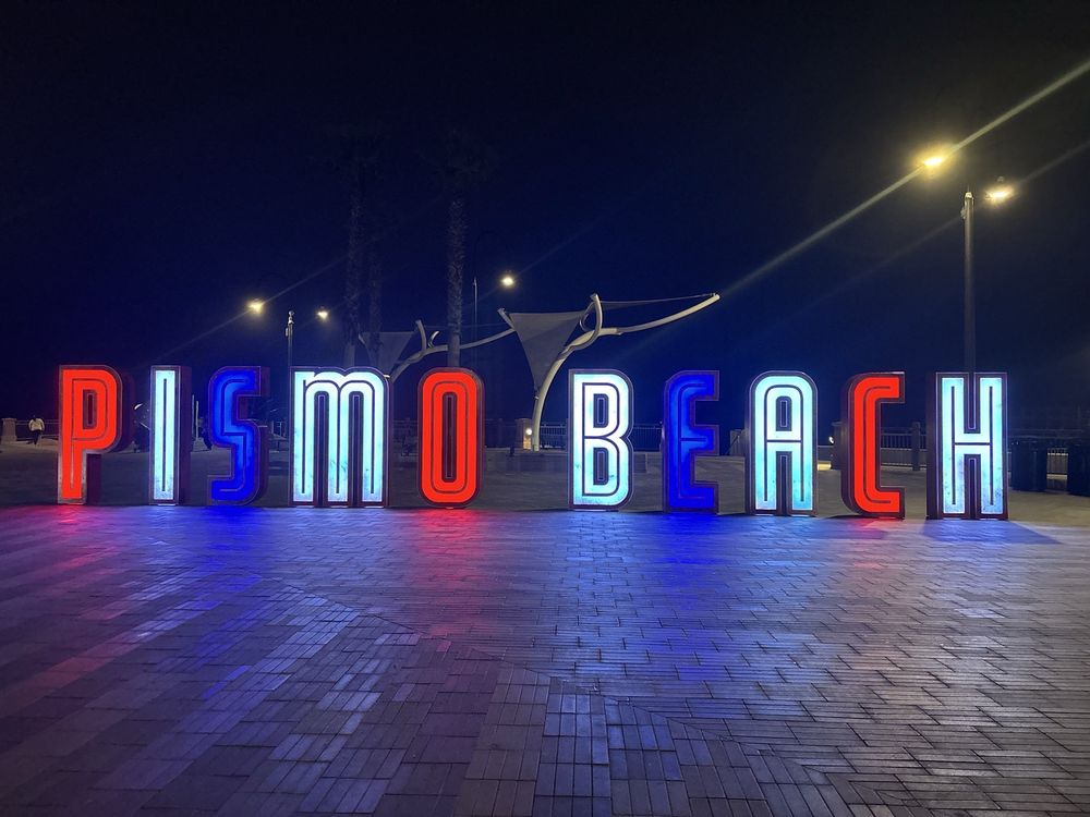 Pismo Beach Pier Plaza Logo