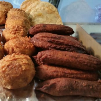Sabor Criollo Restaurant - a tray of fried food - Restaurants Near Me - Lancaster, Pennsylvania
