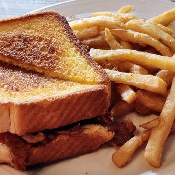 The Village Tavern - Grilled cheese and fries - American Near Me - Long Grove, Illinois The Village Tavern - Grilled cheese and fries - American Near Me - Long Grove, Illinois