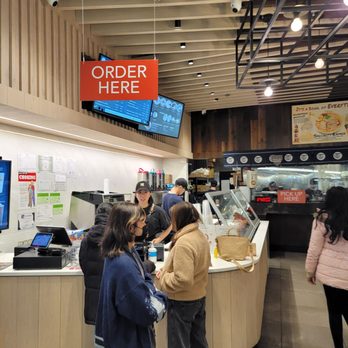 Pora Ramen - Ordering counter - Ramen Near Me - East Rutherford, New Jersey Pora Ramen - Ordering counter - Ramen Near Me - East Rutherford, New Jersey