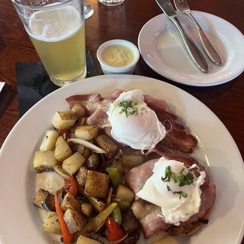 Anahuac - Bacon and Ham Benedict - Mexican Near Me - Berkeley, California Anahuac - Bacon and Ham Benedict - Mexican Near Me - Berkeley, California