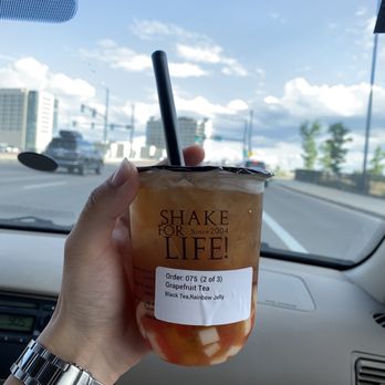 Ding Tea - Grapefruit Tea with Rainbow Jelly - Bubble Tea Near Me - Denver, Colorado