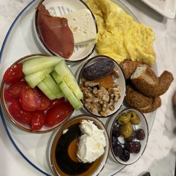KavehG - Mediterranean Plate - Coffee & Tea Near Me - Blackhawk, California