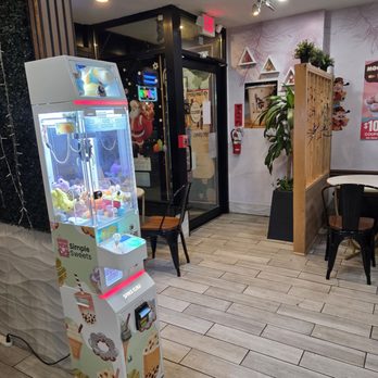 Mochinut & OneZo - Bubble Tea Near Me - Quincy, Massachusetts