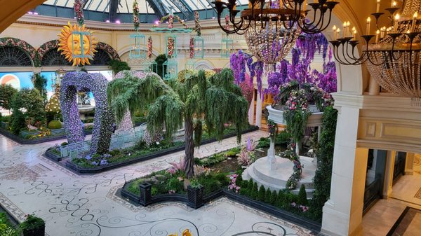 Bellagio Pool by null