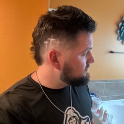 Derrick’s Barber Shop - Haircut