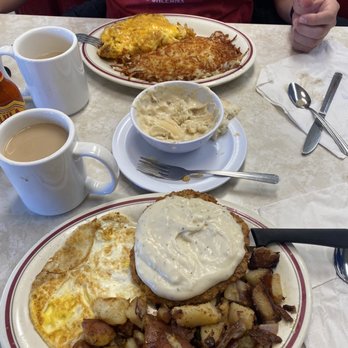 Dimples Diner - Chicken fried steak and linguica omelette - Breakfast & Brunch Near Me - Visalia, California Dimples Diner - Chicken fried steak and linguica omelette - Breakfast & Brunch Near Me - Visalia, California