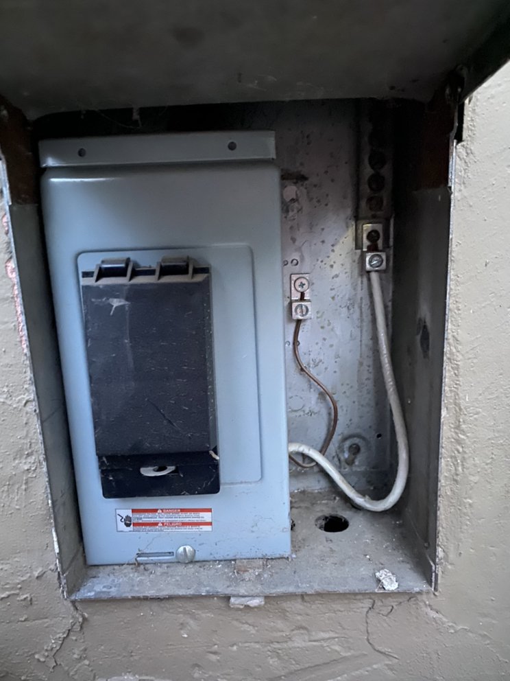 Slide of Martinez Electrical Services