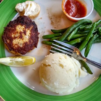 Big Moose Station - Crab cake - American Near Me - Eagle Bay, New York