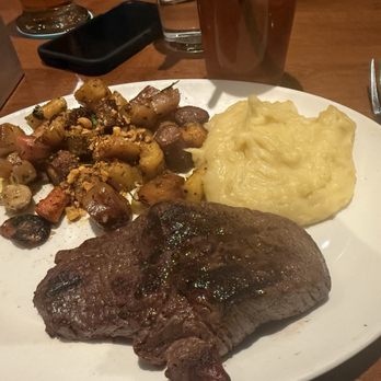 King's Fish House - Tempe - Steak and mashed potatoes - Seafood Near Me - Tempe, Arizona King's Fish House - Tempe - Steak and mashed potatoes - Seafood Near Me - Tempe, Arizona