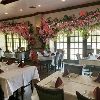 Mado Restaurant - Interior - Mediterranean Near Me - River Edge, New Jersey
