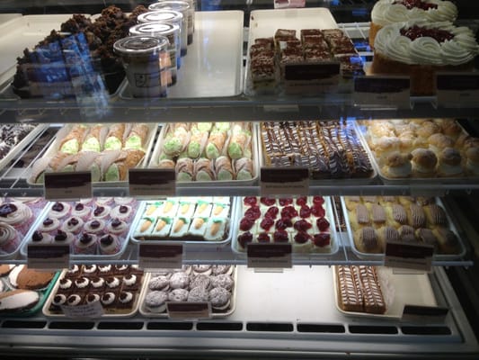 Fratelli's Pastry Shop (Quincy) by null