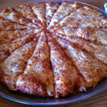 Abby's Legendary Pizza - Giant plain pizza - Pizza Near Me - Newberg, Oregon