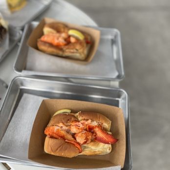 EARL Kakaako - Sandwiches Near Me - Honolulu, Hawaii