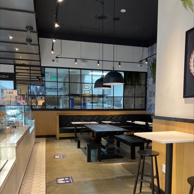 Paris Baguette by null